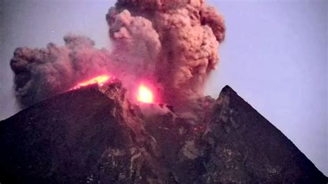 mount merapi volcano erupts